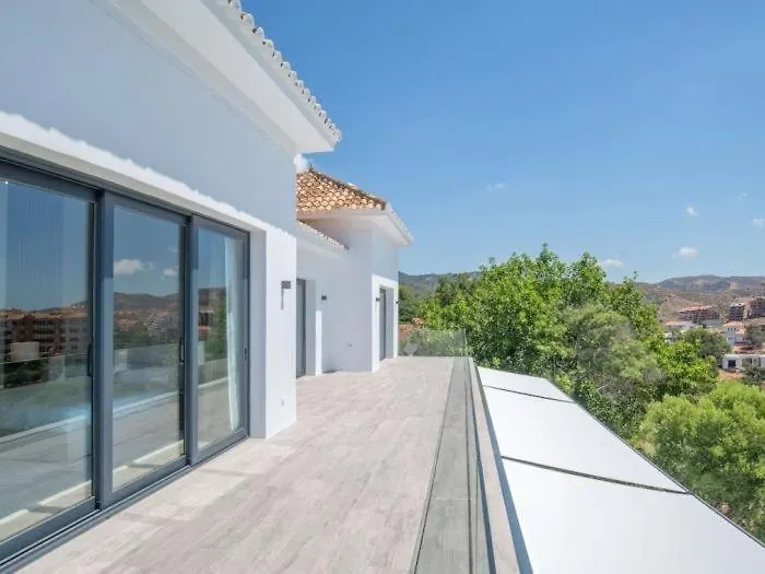 Sunrise Villa Marbella 7Bedrooms By Lodgerstrip Budget Holidays Spain