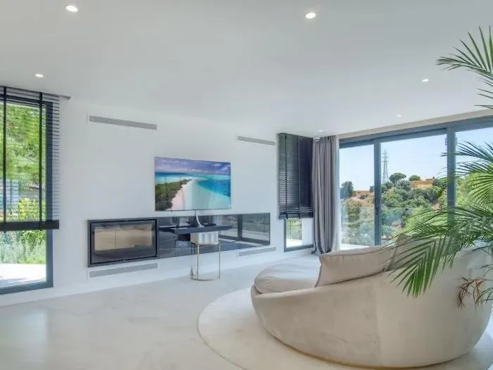 Sunrise Villa Marbella 7Bedrooms By Lodgerstrip Budget Holidays 0*,