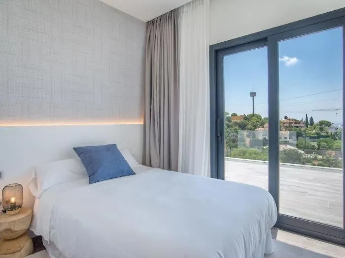 Sunrise Villa Marbella 7Bedrooms By Lodgerstrip Budget Holidays